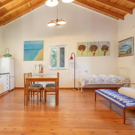 Zoe Apartman Marandokhórion